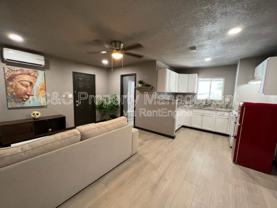 224 N Maple Ave - Photo 1 of 1