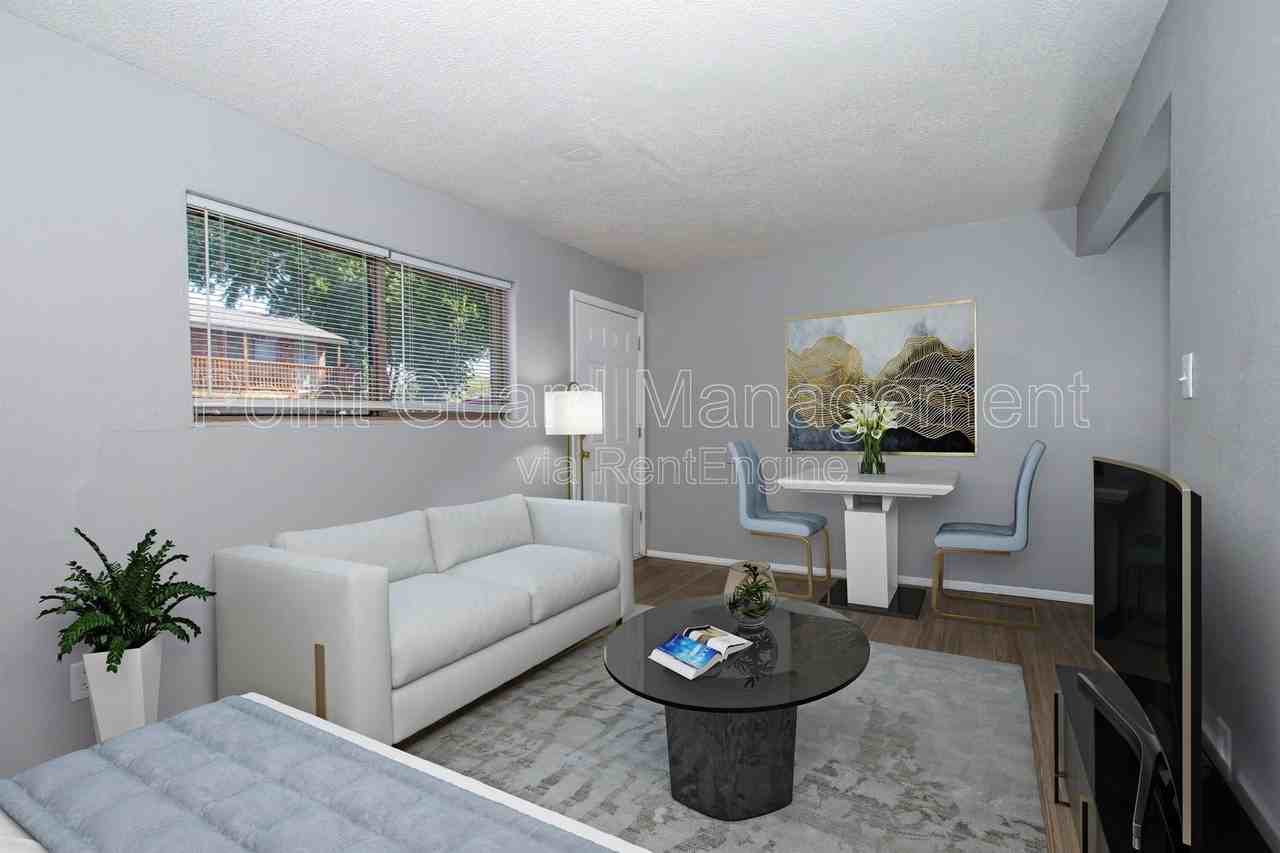 808 N West St #21 - Photo 2 of 19