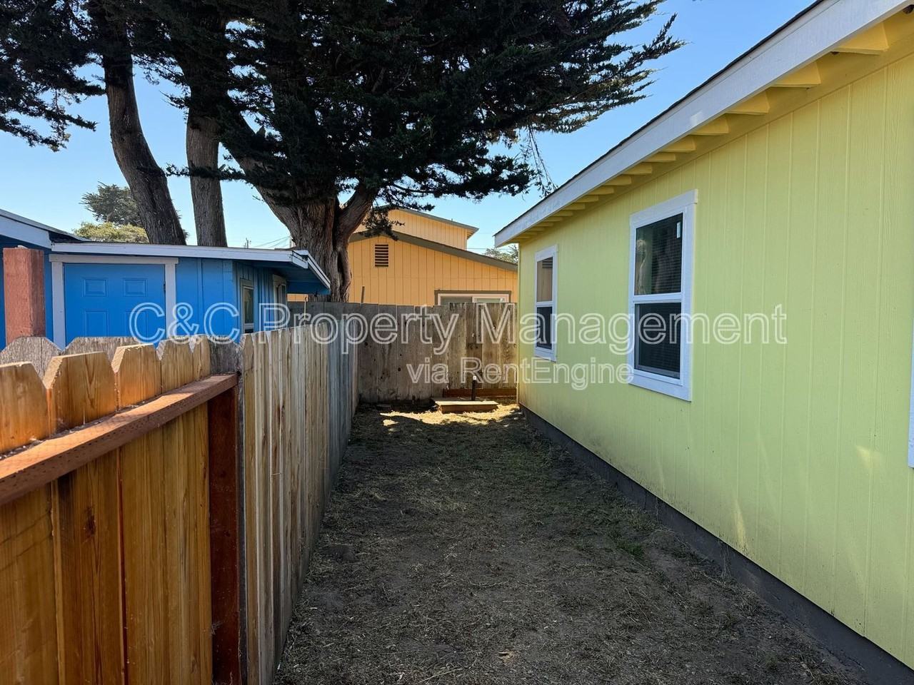 1082 Wanda Ave #F - Photo 7 of 7