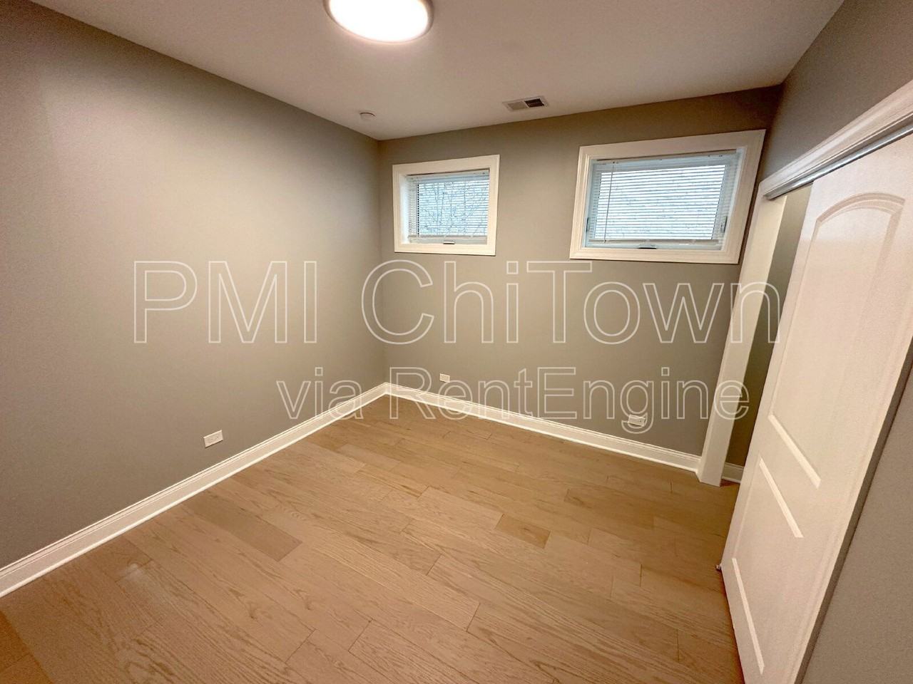 4952 S Michigan Ave #1 - Photo 3 of 21