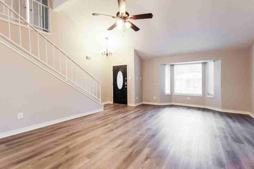 18903 Pine Trace Ct - Photo 6 of 17