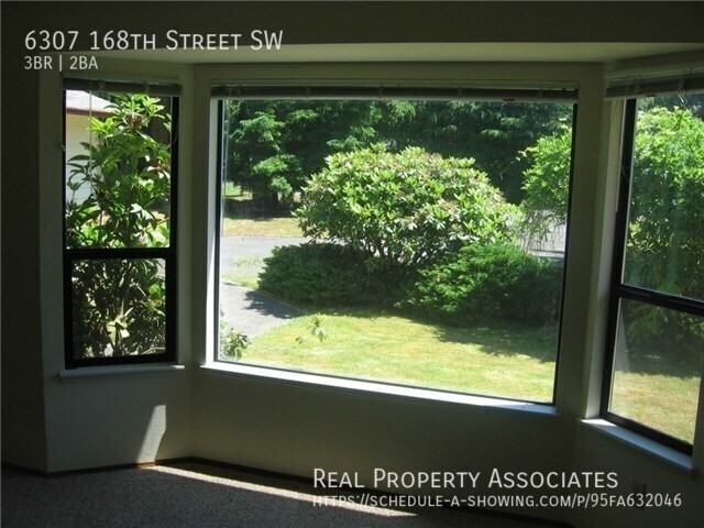 6307 168th St Sw - Photo 3 of 7