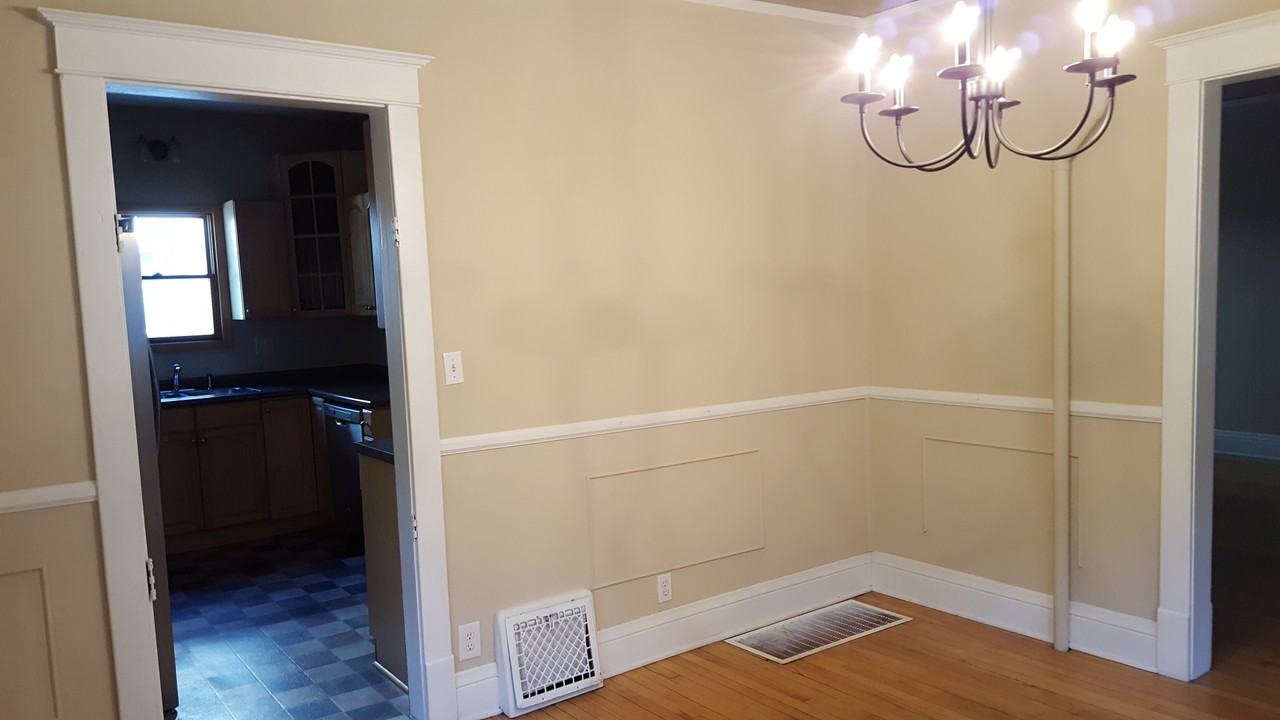 1005 1st St Sw #NA - Photo 3 of 31