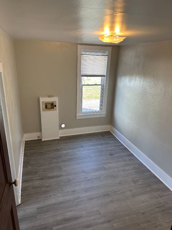 334 Cherry St - Photo 3 of 9