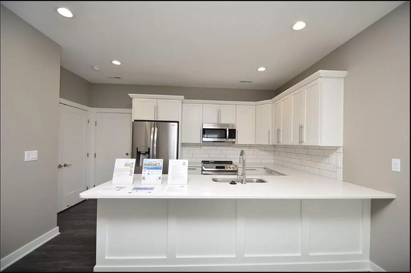 660 Se Greyson Ln - Photo 5 of 15