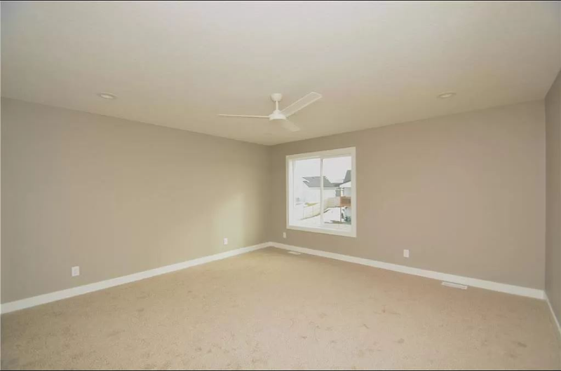 660 Se Greyson Ln - Photo 7 of 15