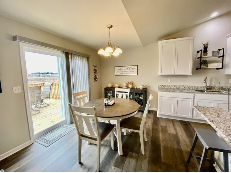 107 Forest Garden Dr - Photo 3 of 12