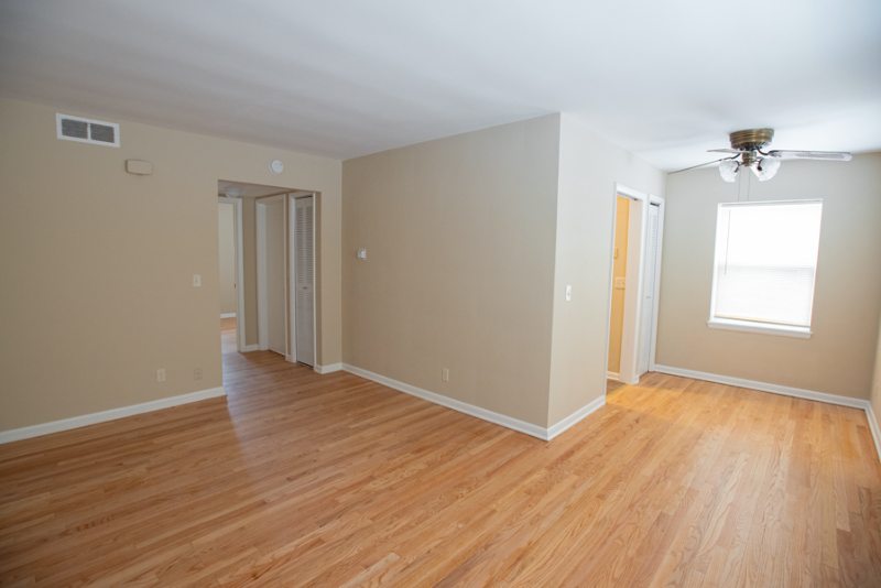 1333 E Colorado St #4 - Photo 3 of 13