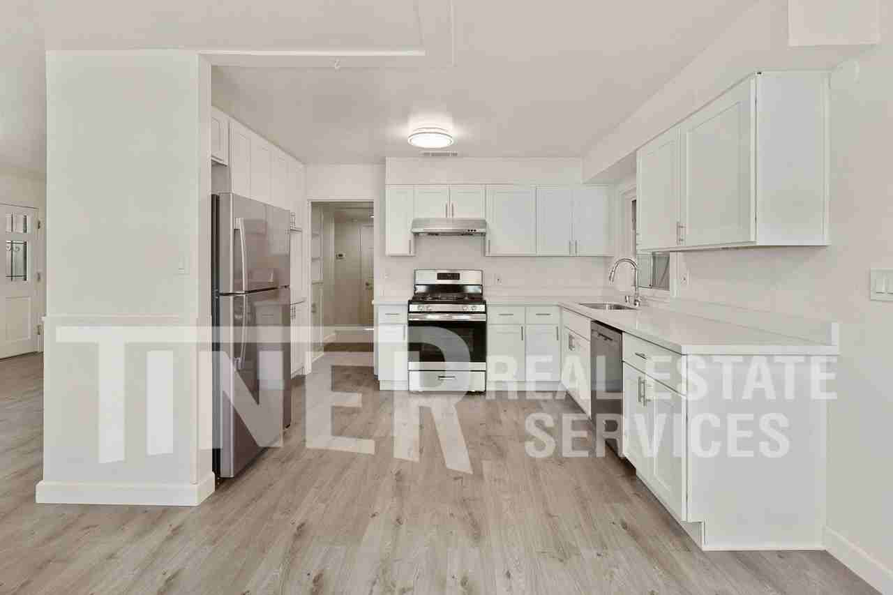 2228 22nd Ave - Photo 2 of 14