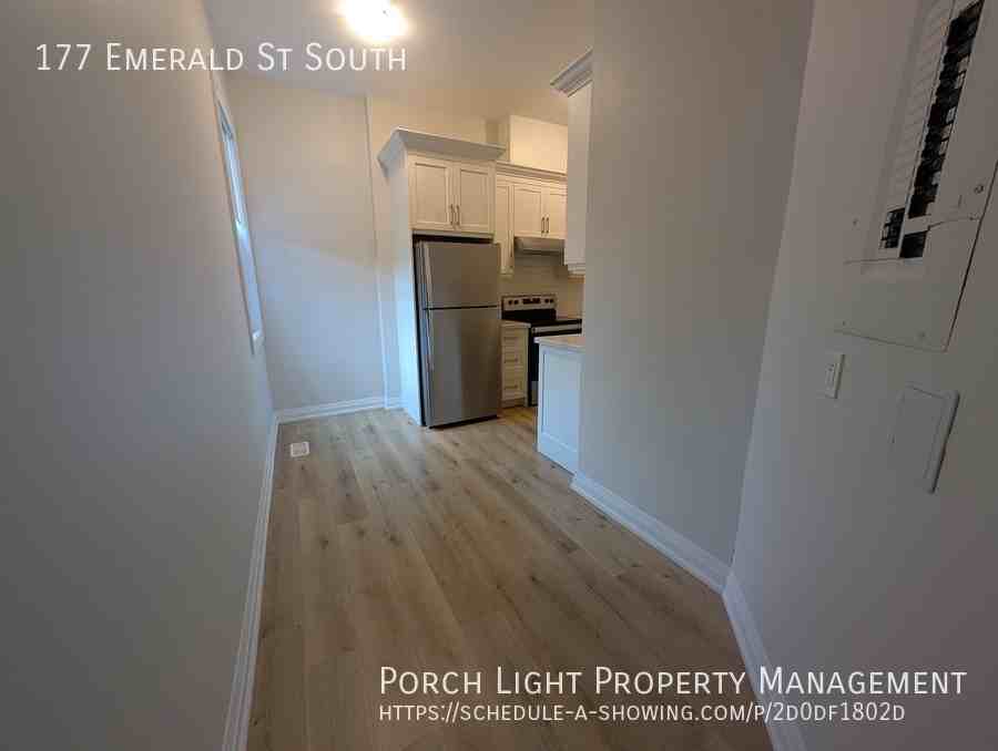 177 Emerald St S - Photo 3 of 9