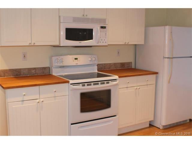 65 West St - Photo 3 of 19