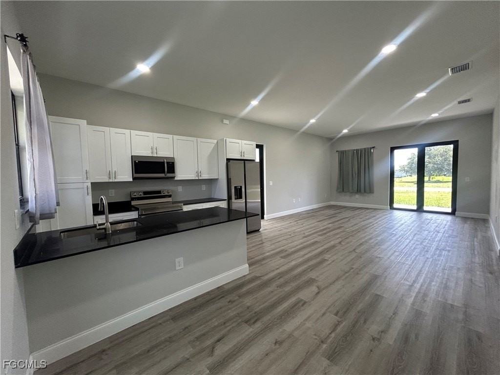 5005 Gramercy Rd - Photo 5 of 11