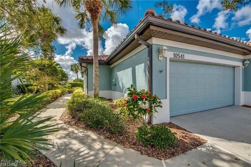 10541 Diamante Way - Photo 2 of 30