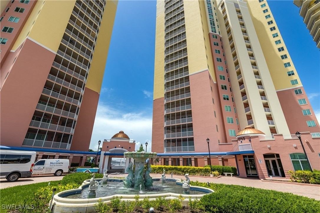 2743 First Street #2402