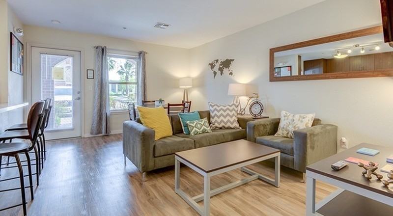 The U Davis - Photo 5 of 27