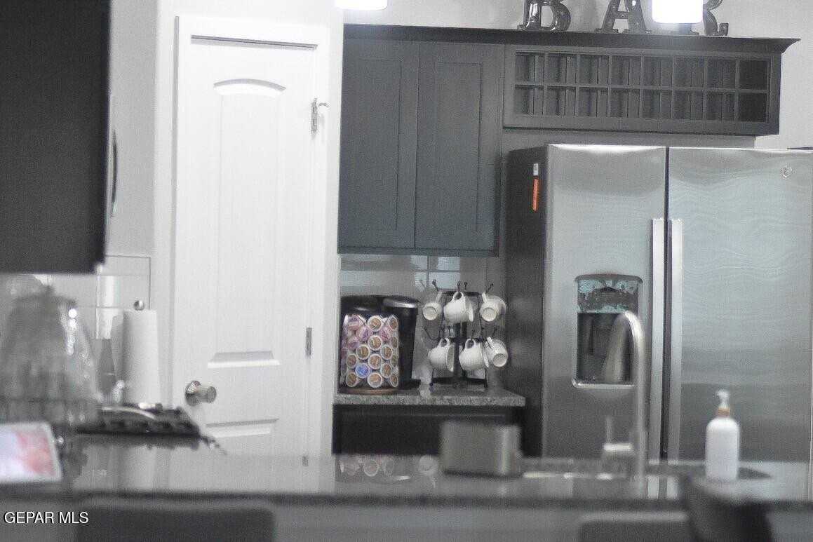 13836 Vicki Brewer Ave - Photo 6 of 21