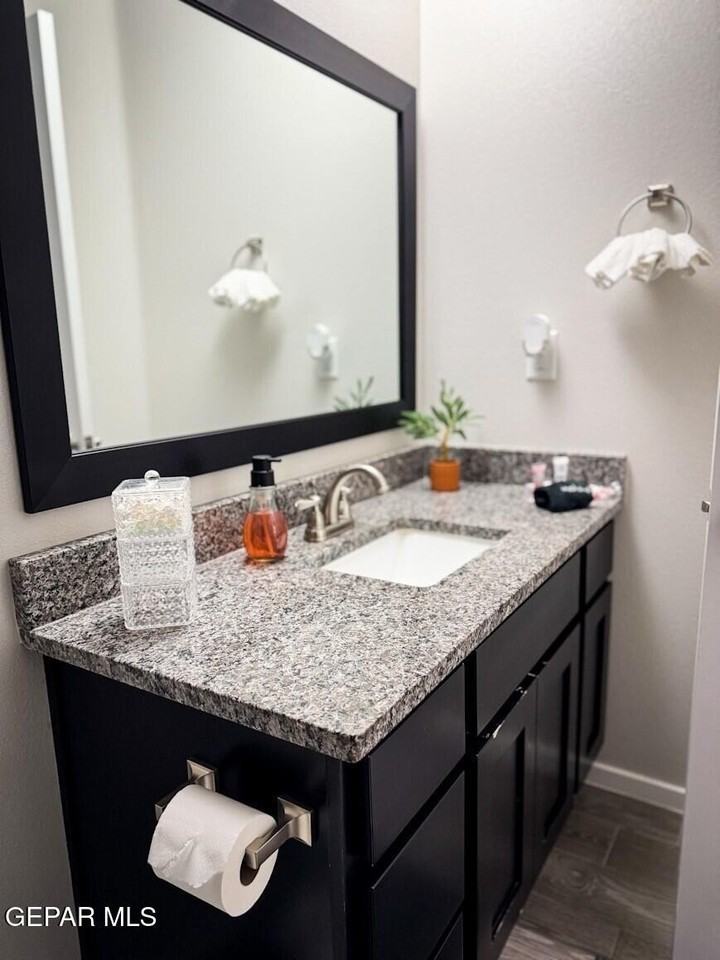 13844 Vicki Brewer Ave - Photo 4 of 25