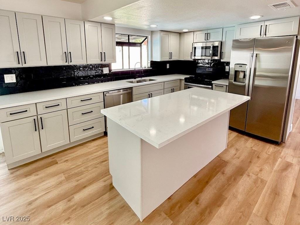 6220 Carl Ave - Photo 4 of 13