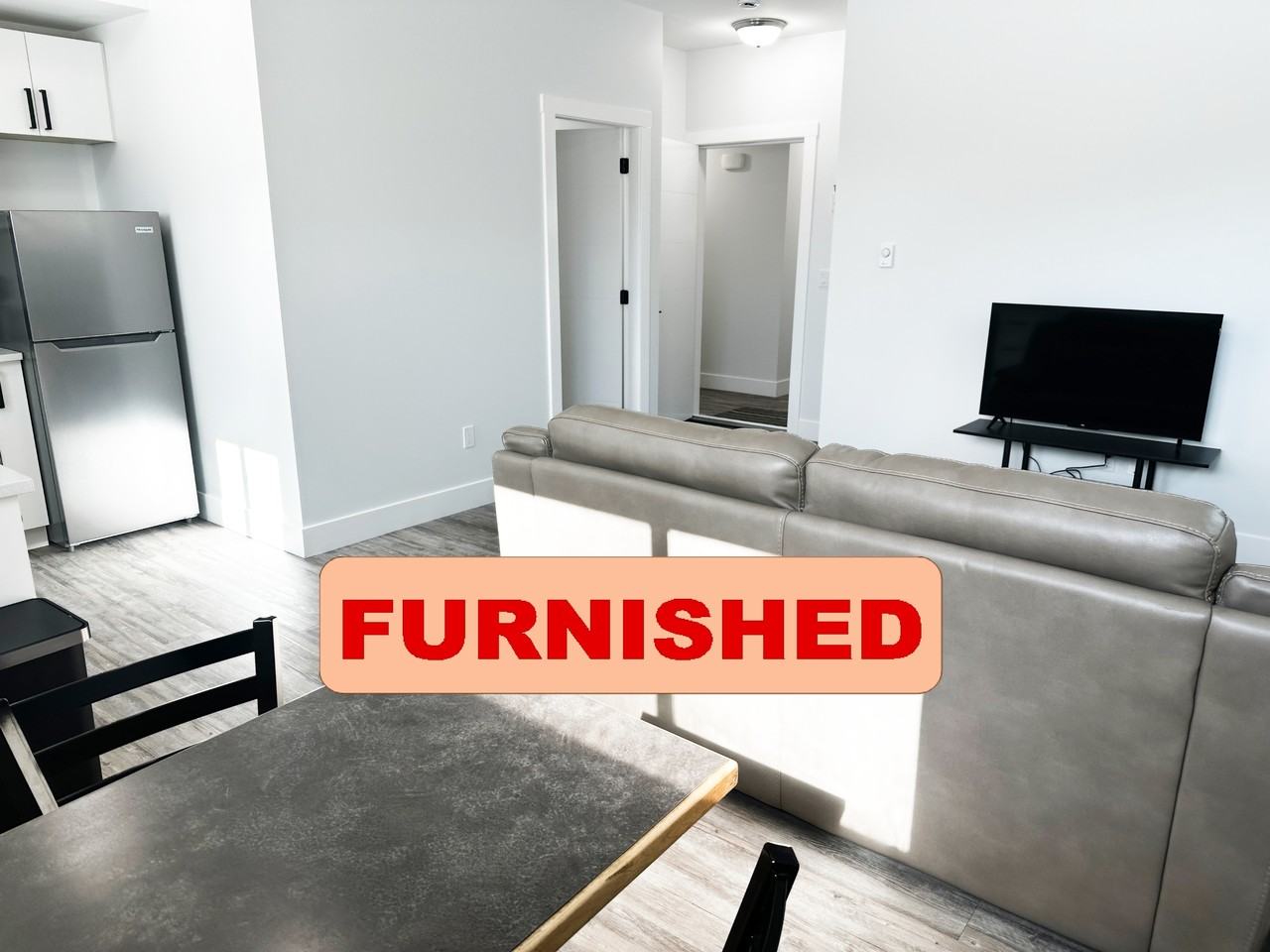 8911 B- 8911 112 Ave - Photo 7 of 10