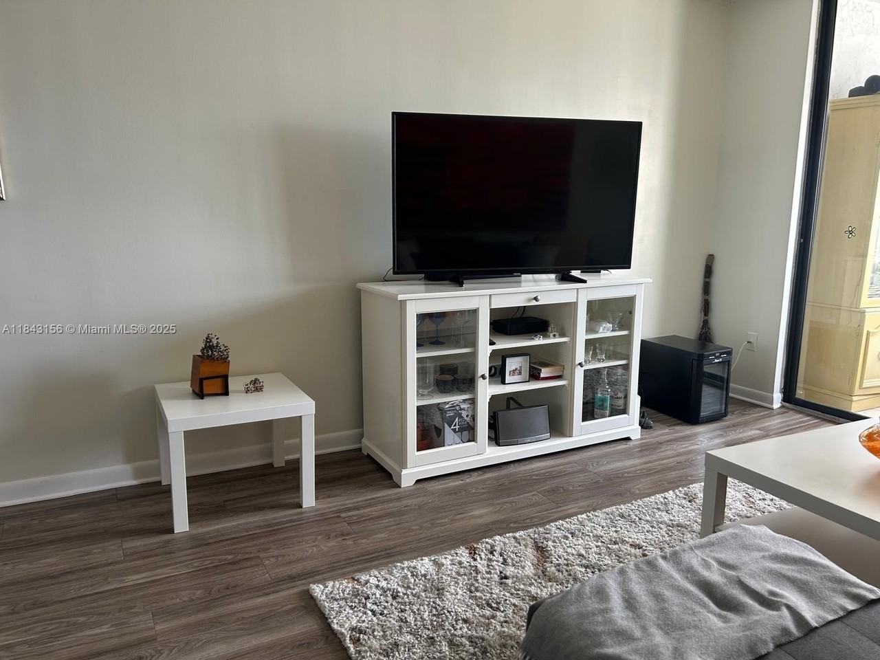 2851 Somerset Dr #307 - Photo 2 of 22