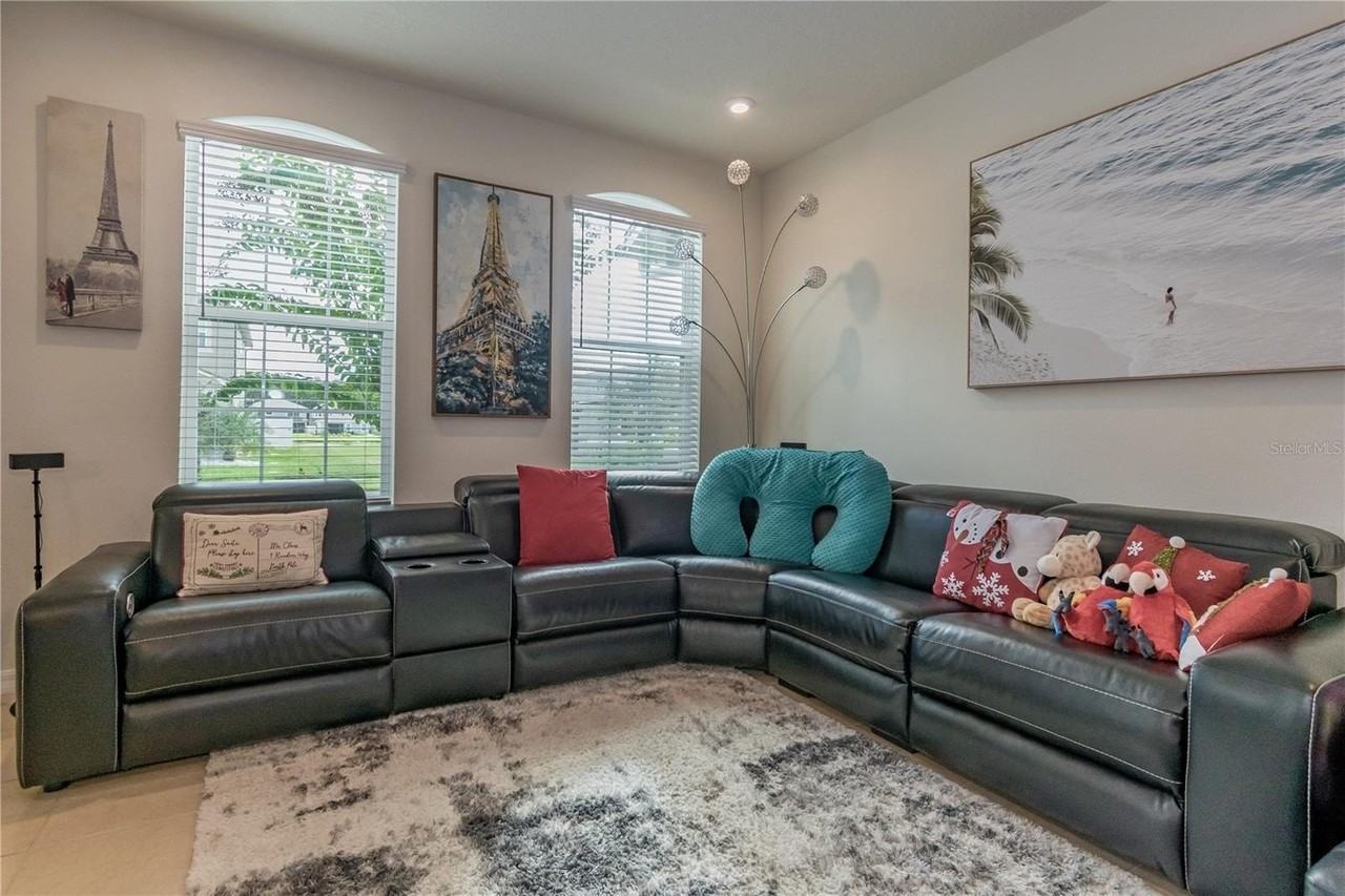 2686 Chantilly Avenue - Photo 4 of 23