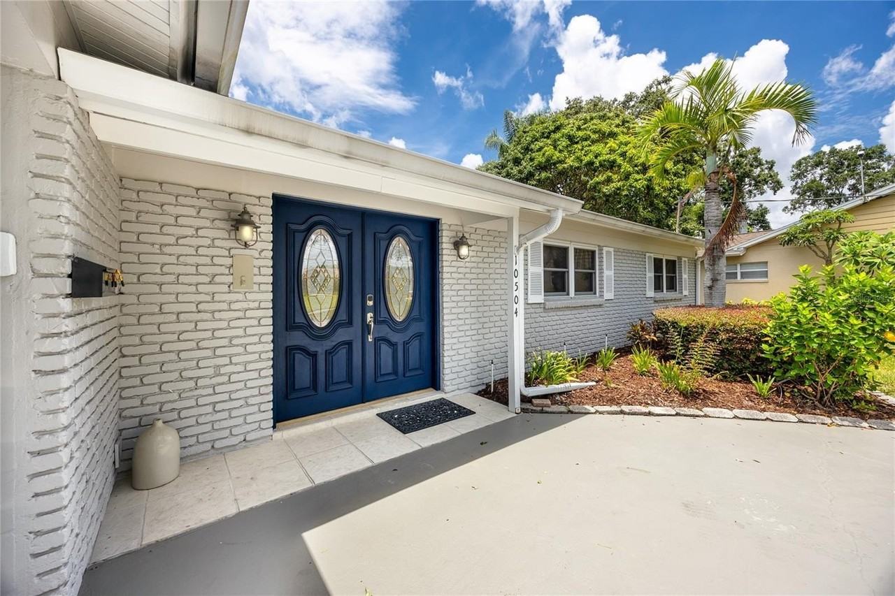 10504 Lacera Dr - Photo 3 of 43