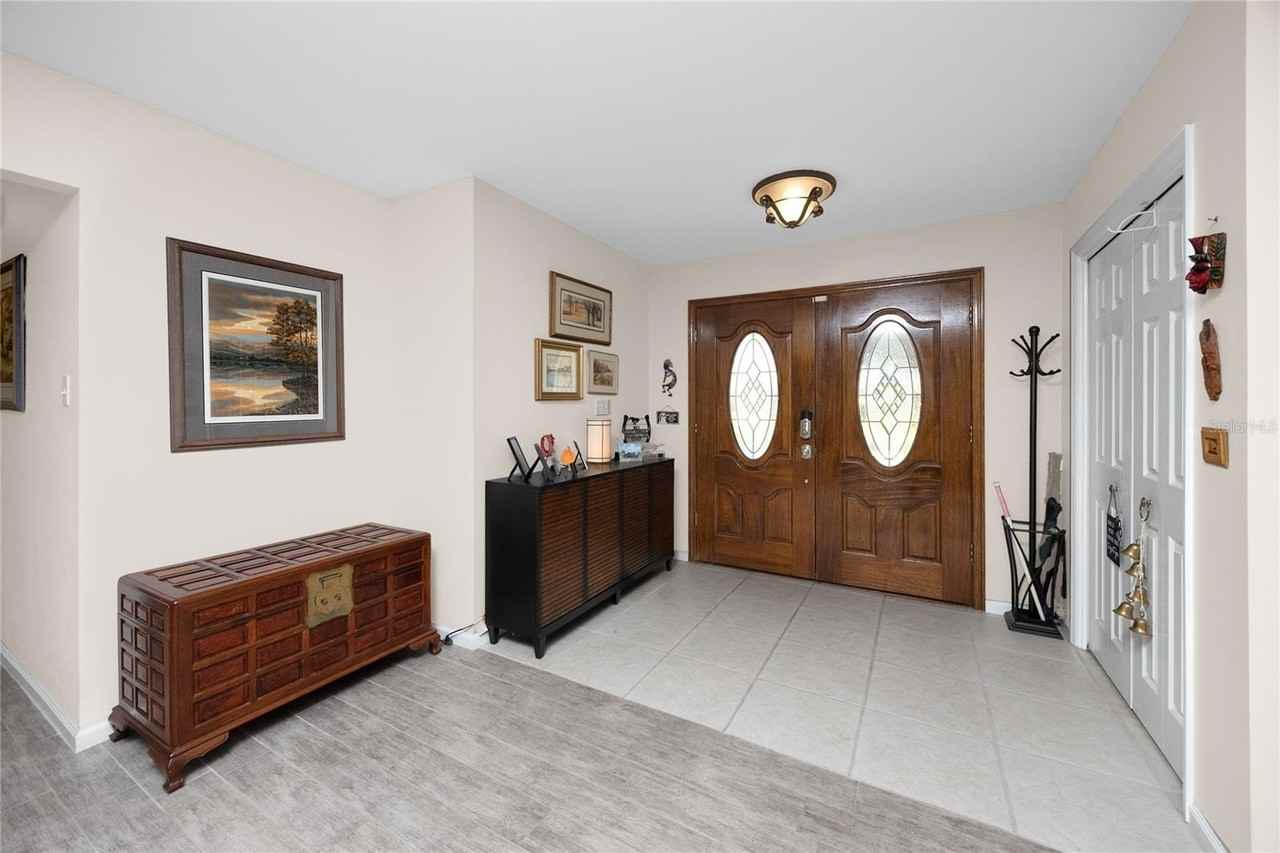 10504 Lacera Dr - Photo 4 of 43