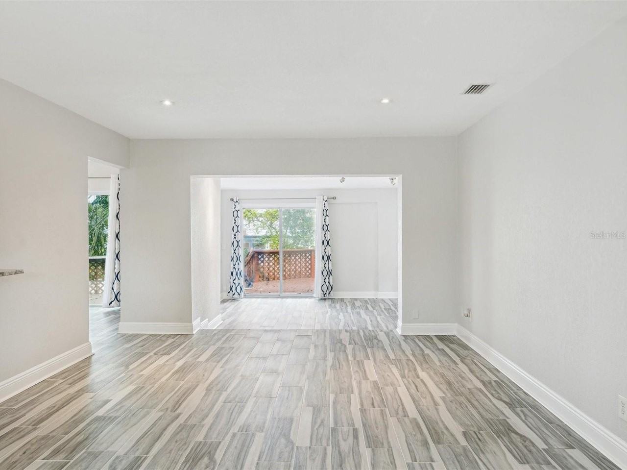 8399 42nd Ave N - Photo 5 of 50