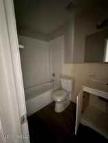 601 W Hill Dr - Photo 1 of 1