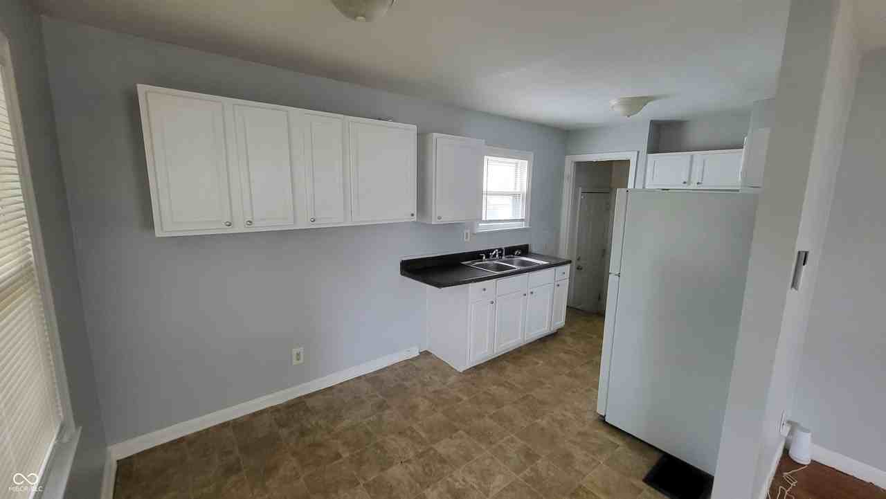 4505 E 21st St - Photo 6 of 15