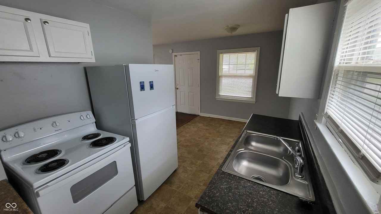 4505 E 21st St - Photo 7 of 15