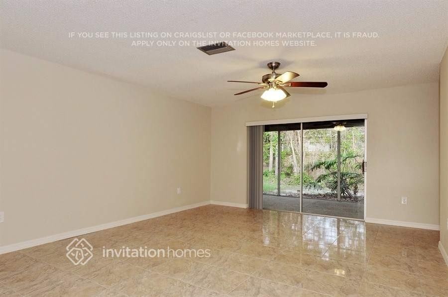 3127 Egret Ter - Photo 3 of 18