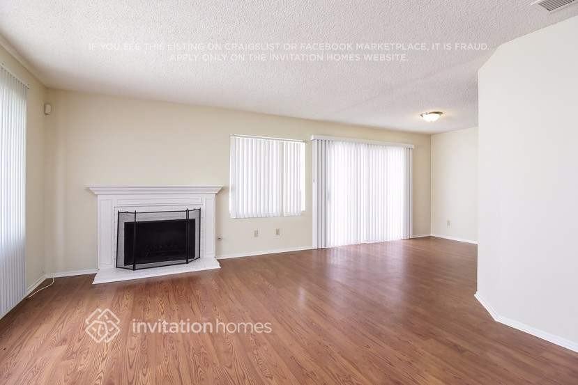 2003 Date Tree Rd - Photo 3 of 20