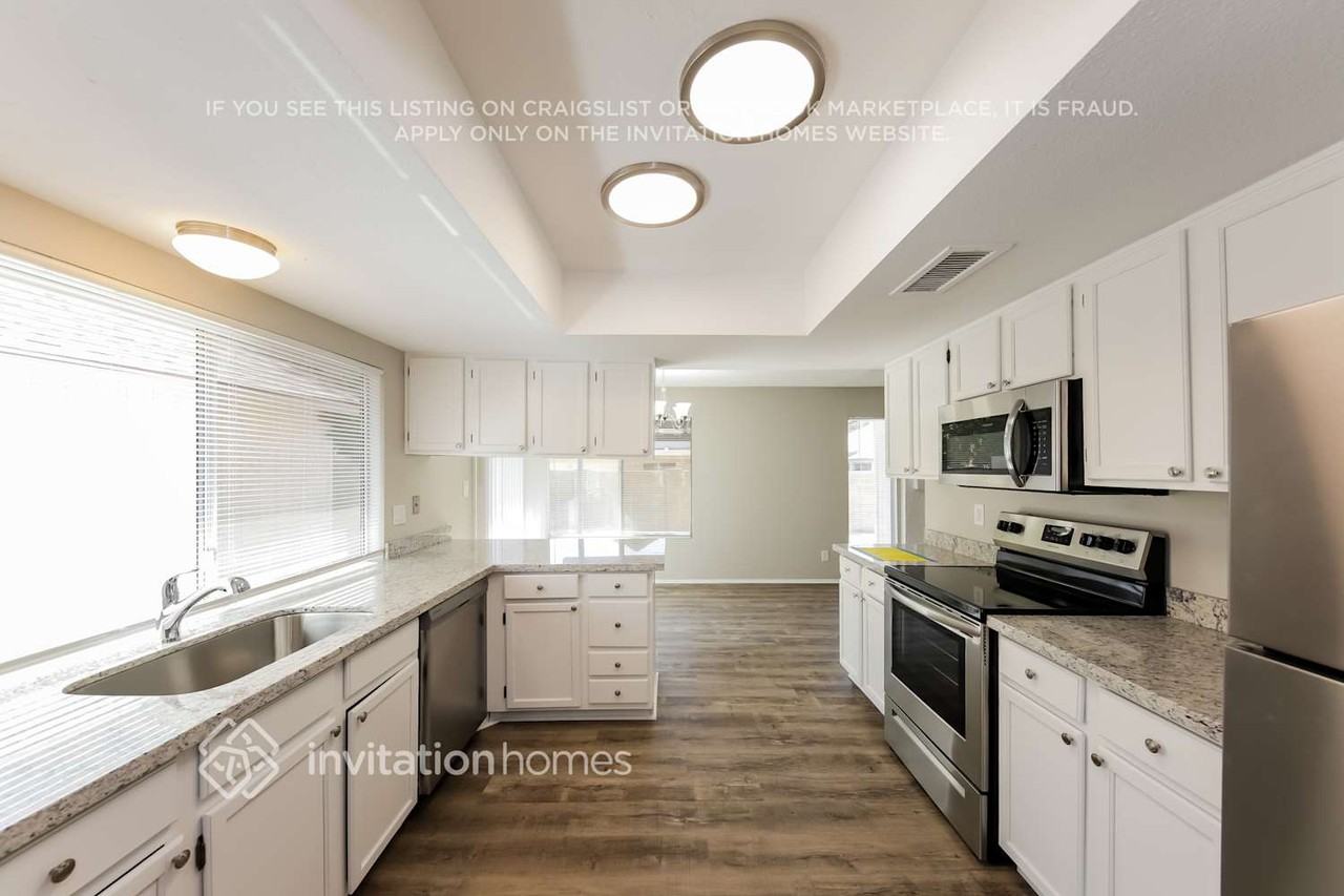 4427 W Morrow Dr - Photo 5 of 14