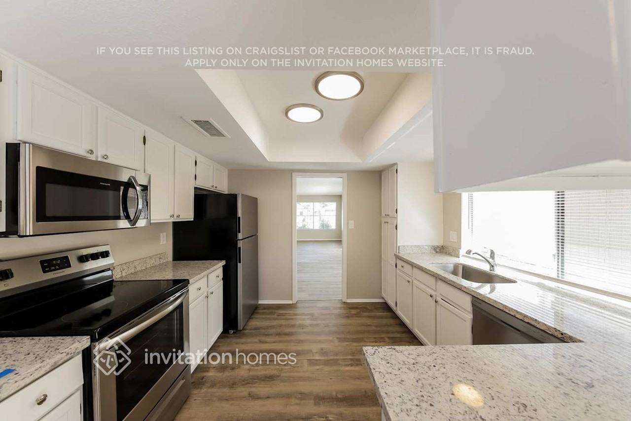 4427 W Morrow Dr - Photo 6 of 14
