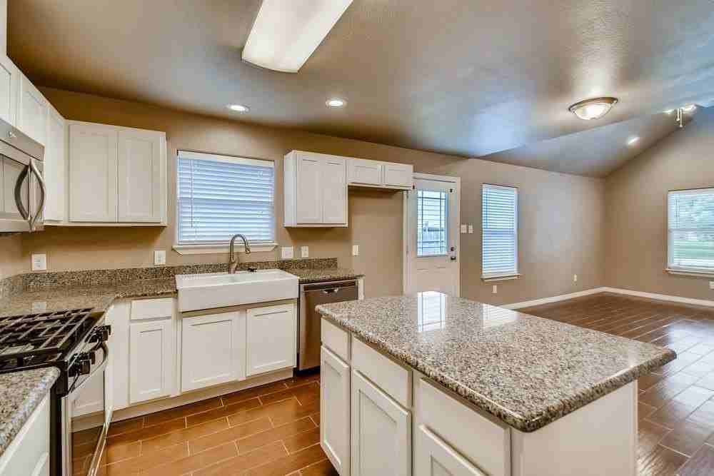 713 Rike Street - Photo 3 of 29