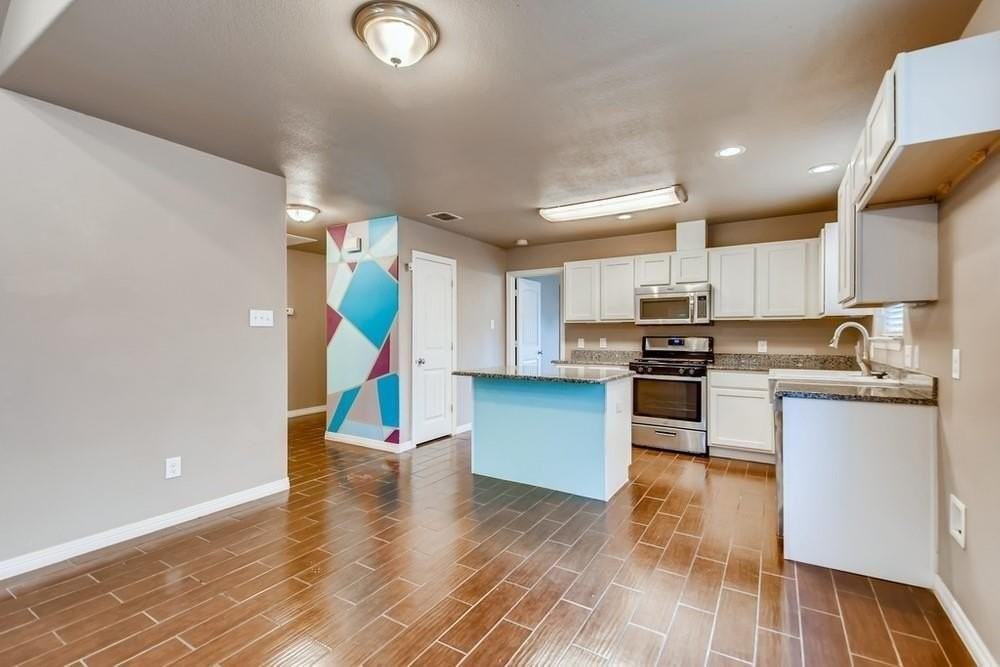 713 Rike Street - Photo 7 of 29