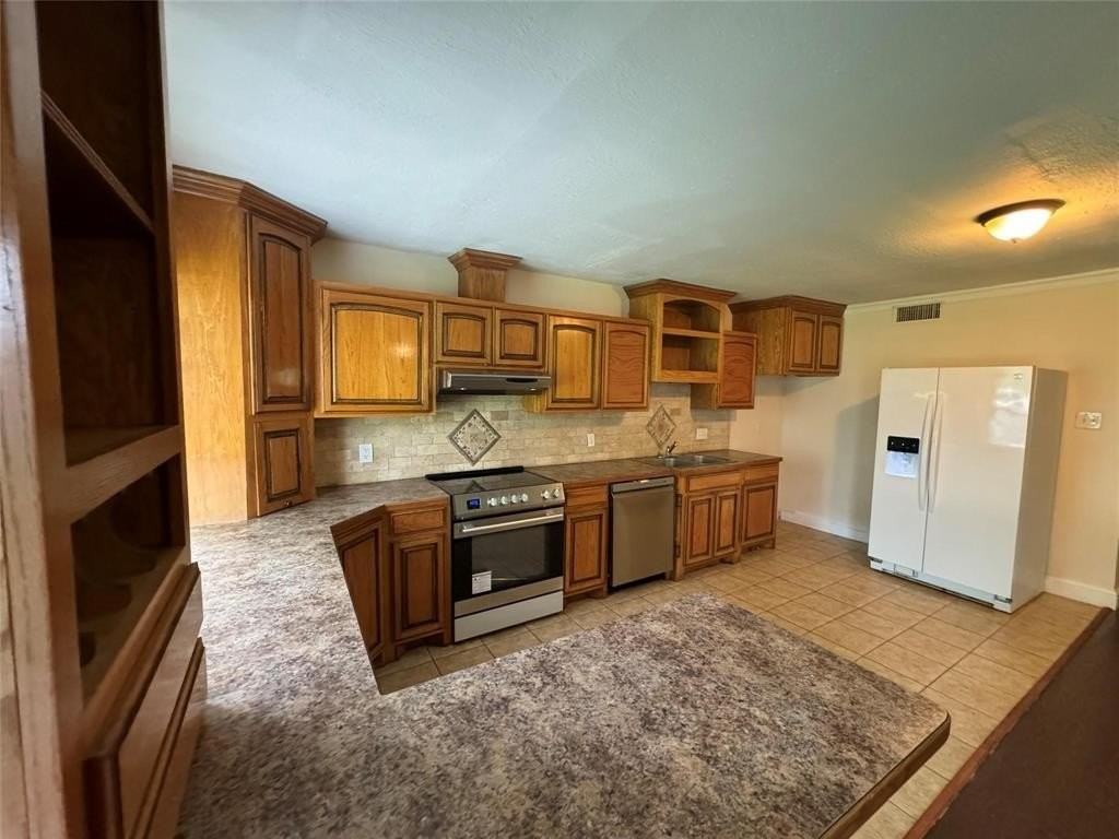 3507 Doolittle Drive - Photo 3 of 13