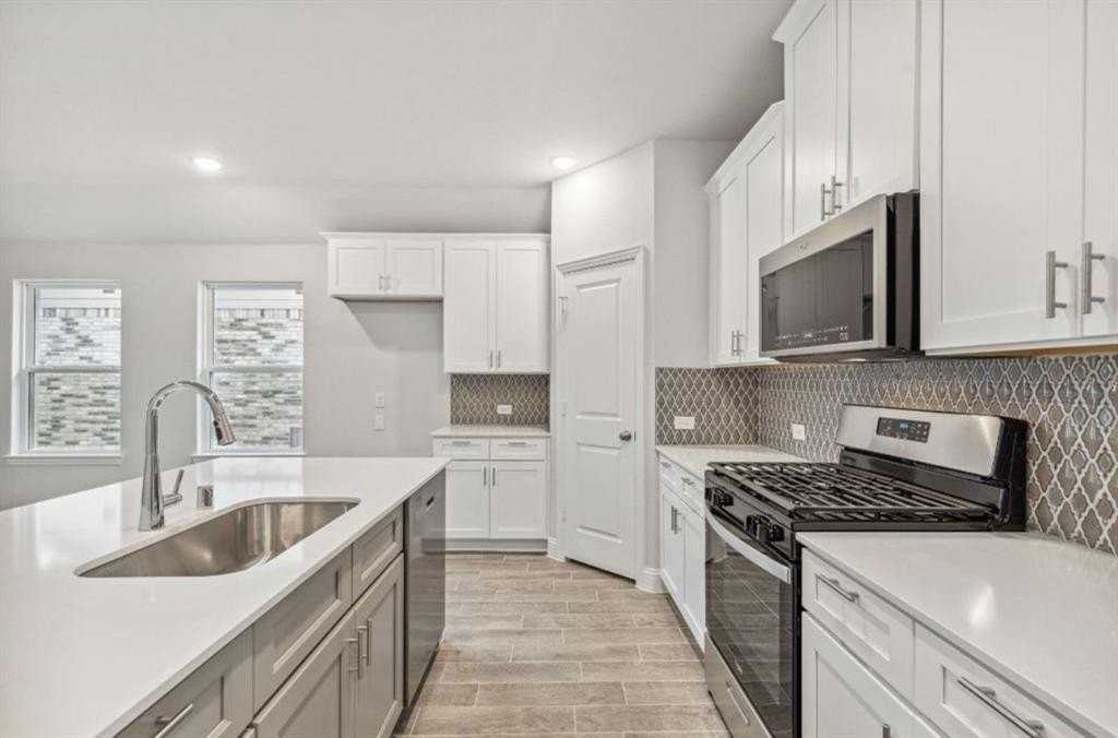 1733 1733 Barnwood Trace Trace - Photo 2 of 29