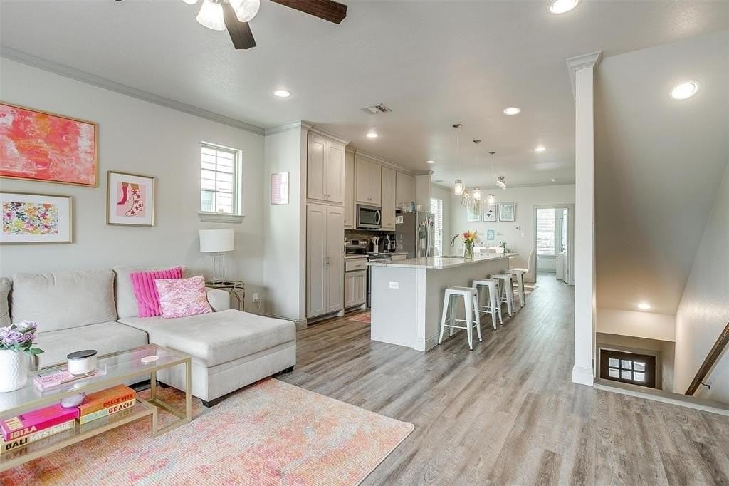 2539 Mccart Ave - Photo 6 of 40