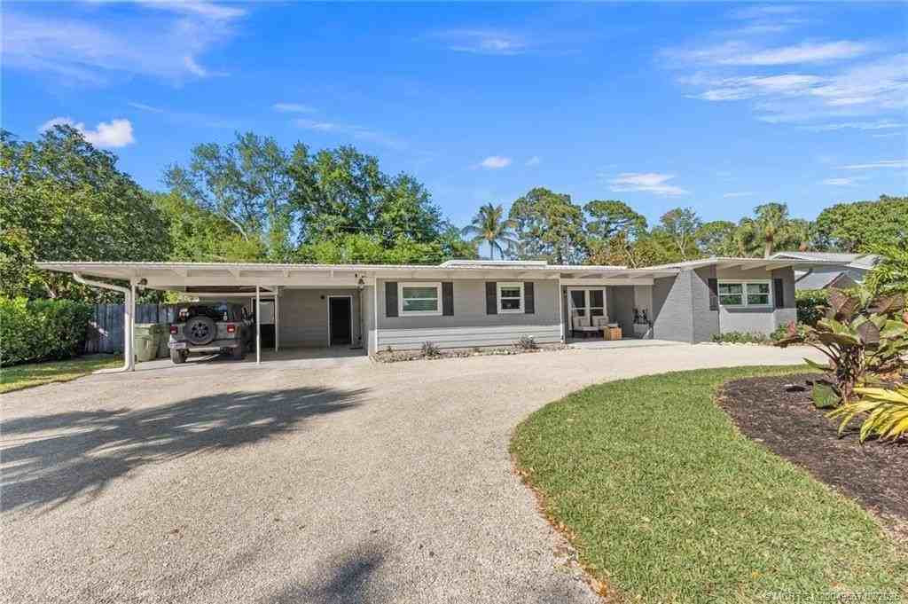 530 Sw Manor Dr - Photo 4 of 50