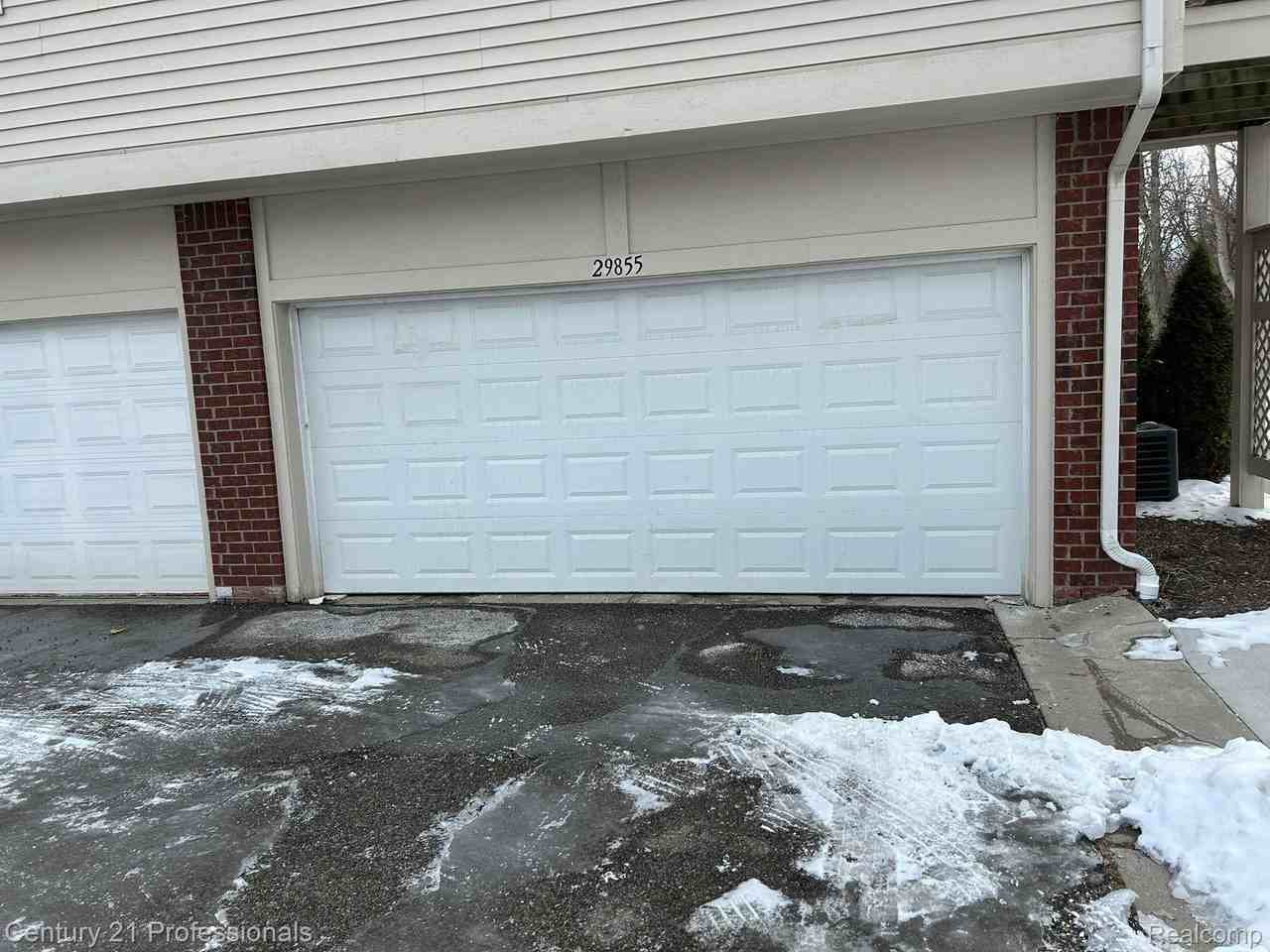 29855 Fox Run Cir - Photo 2 of 3