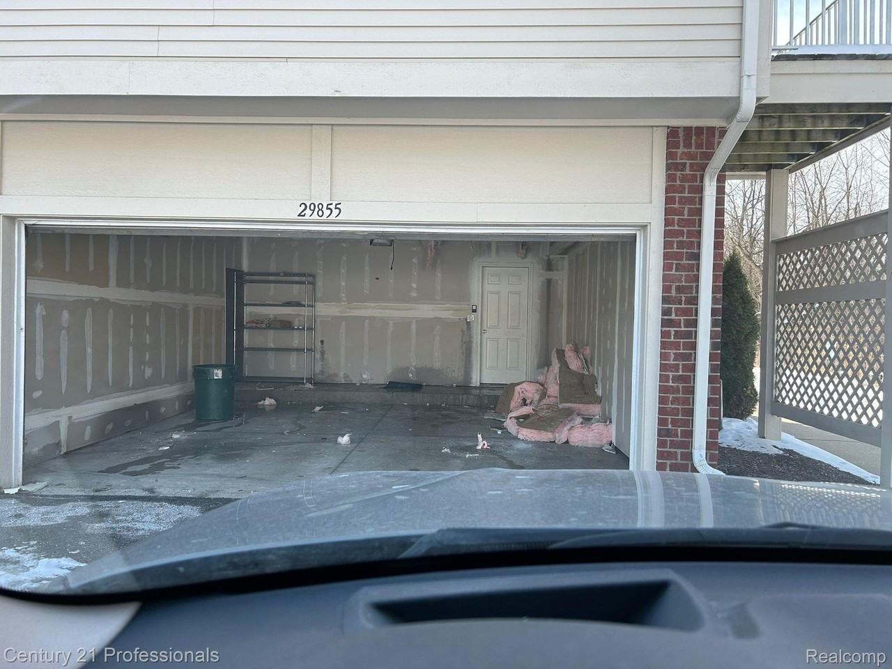 29855 Fox Run Cir - Photo 3 of 3