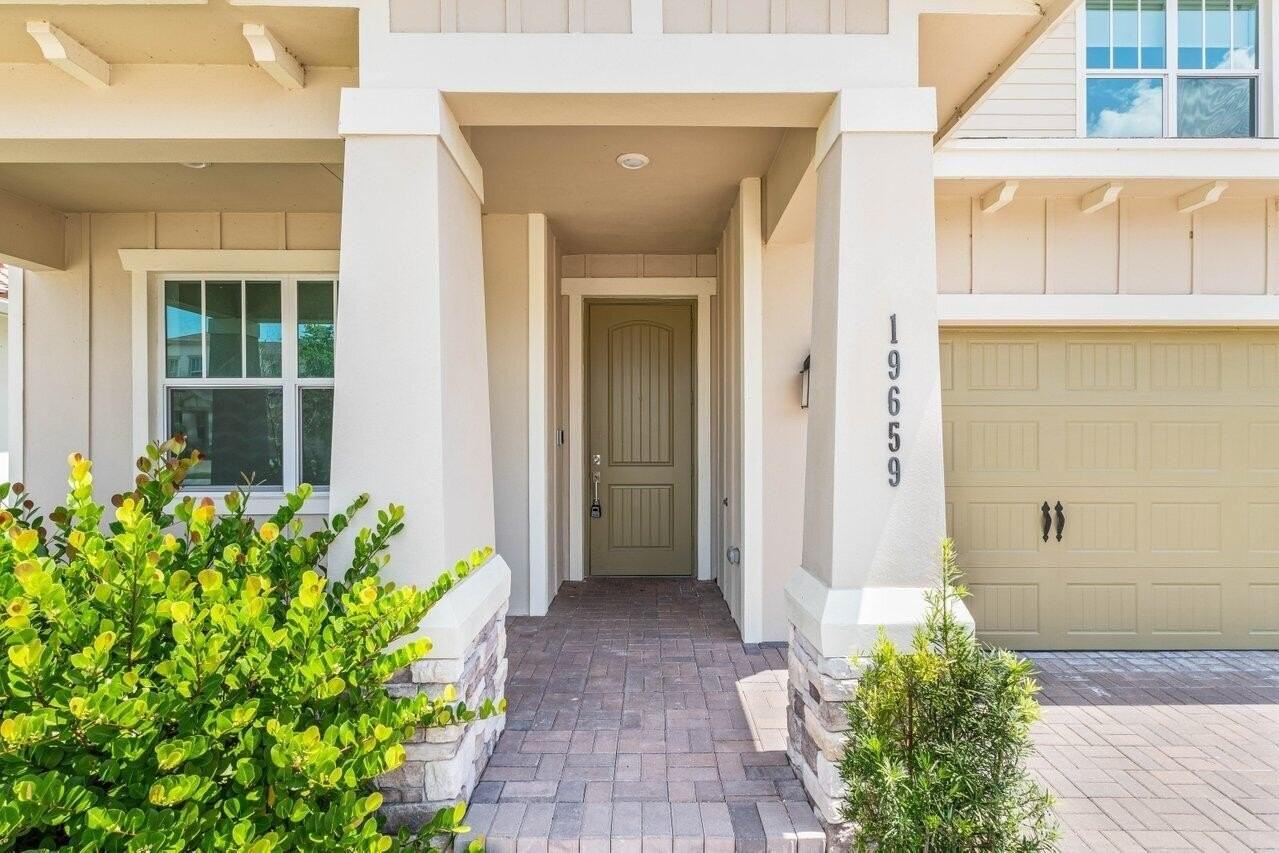 19659 Rugged Trunk Trl - Photo 2 of 50