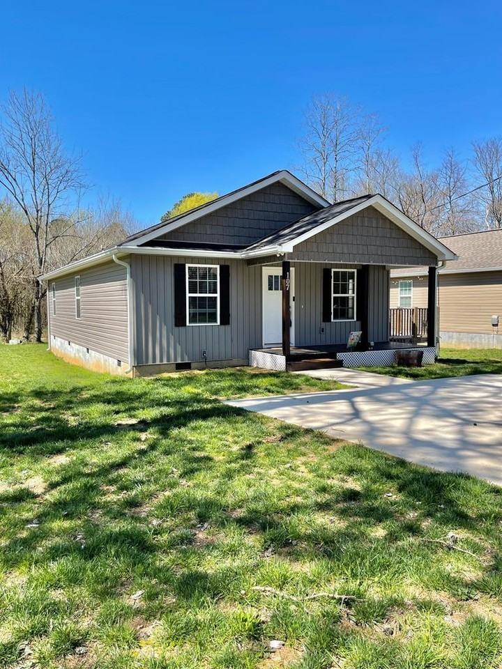 107 Murphy Dr - Photo 2 of 29