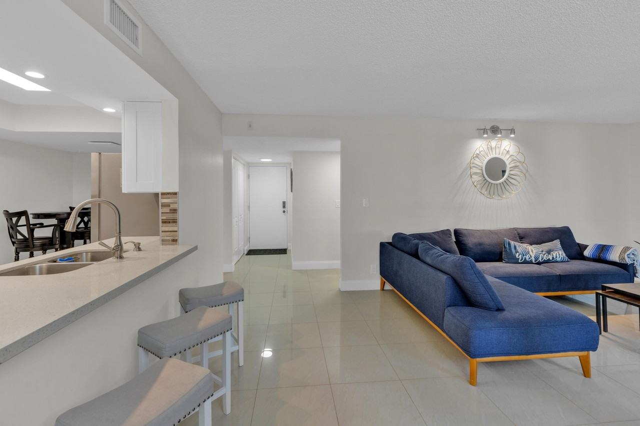 955 Dotterel 2104 Road #2104 - Photo 5 of 48