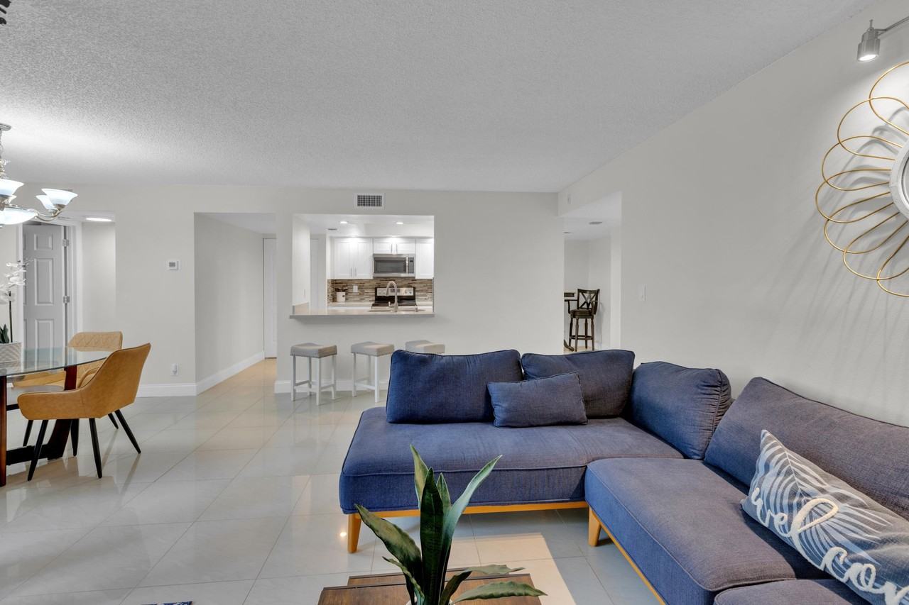 955 Dotterel 2104 Road #2104 - Photo 6 of 48