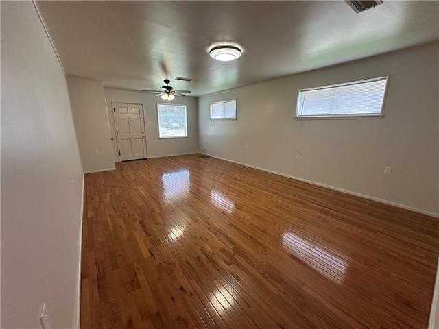 400 Phosphor Avenue - Photo 3 of 20