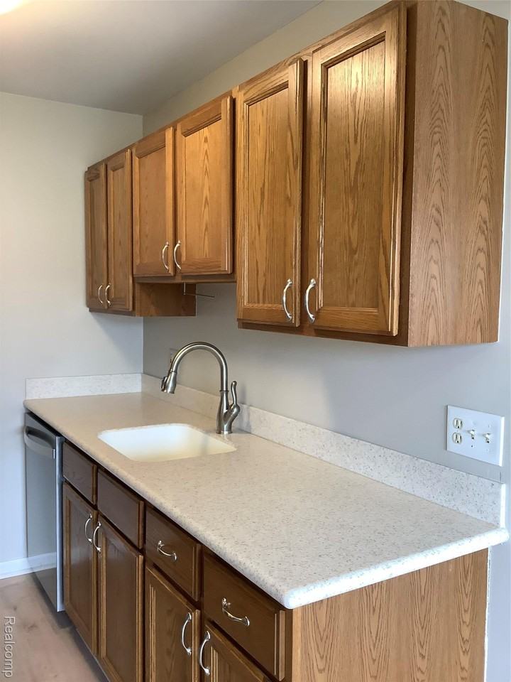 30747 Hidden Pines Ln - Photo 6 of 14