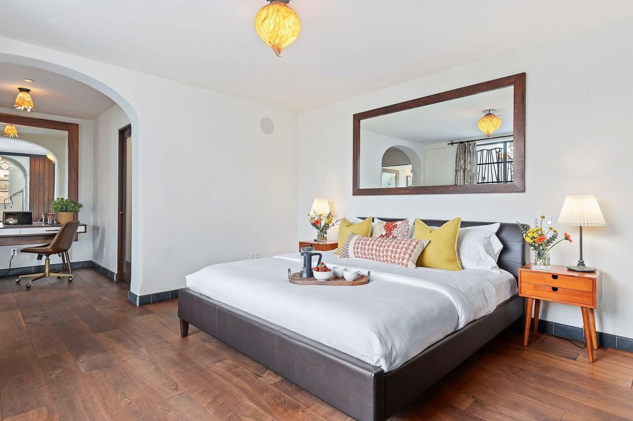 819 Garden St - Photo 4 of 34